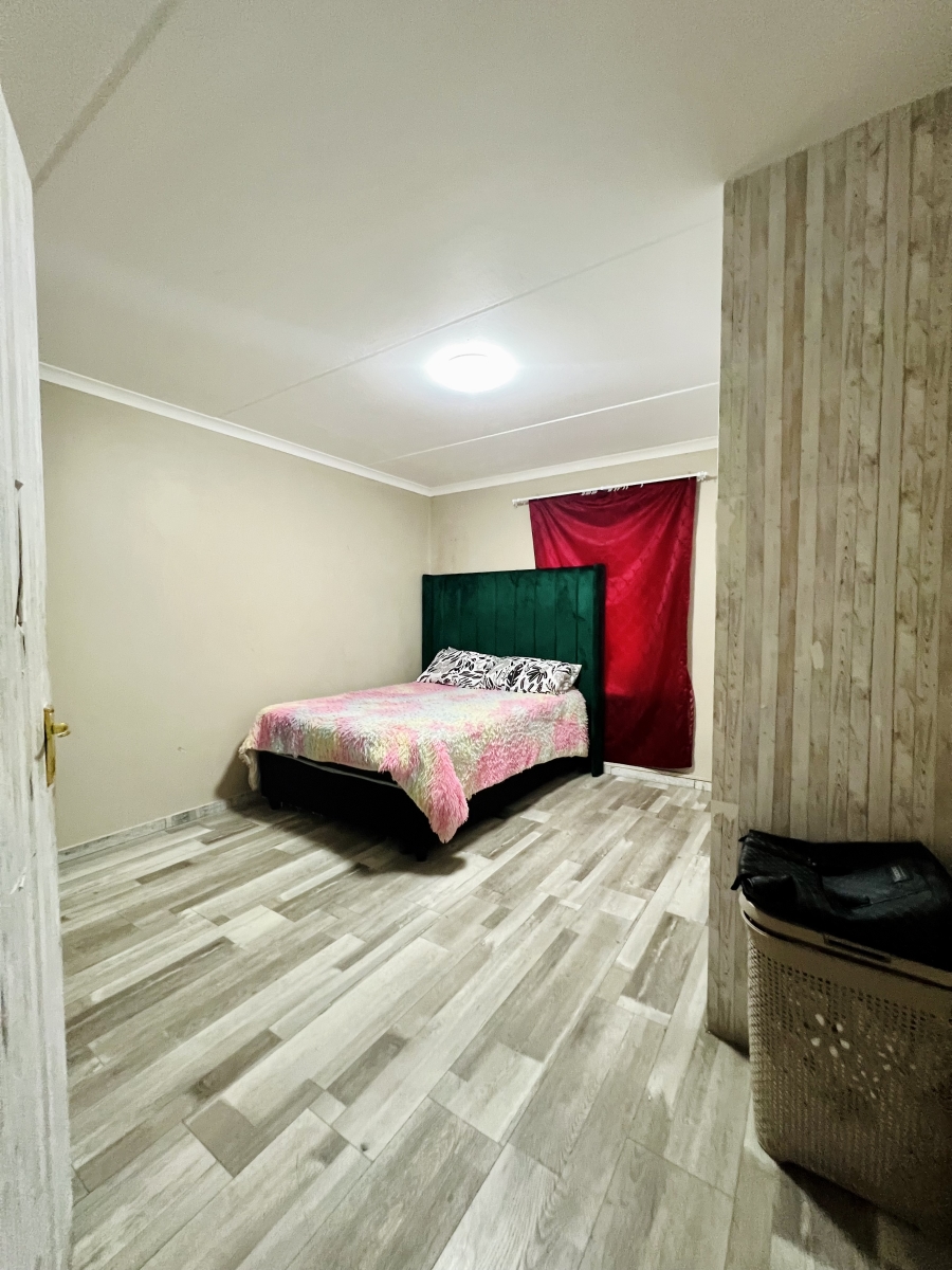 2 Bedroom Property for Sale in Guldenland Western Cape